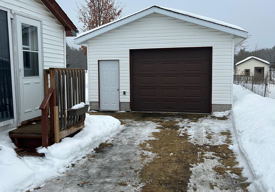 50-victoria-street-n-marmora-and-lake-ontario-x12797954