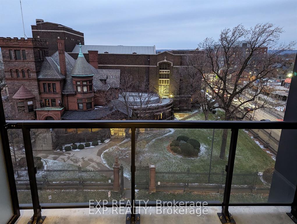 15-queent-street-s-hamilton-ontario-x12798306
