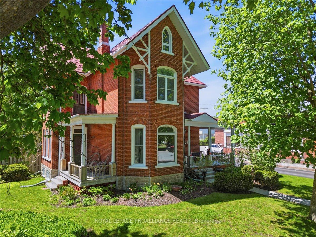246-colborne-street-tweed-ontario-x12798478
