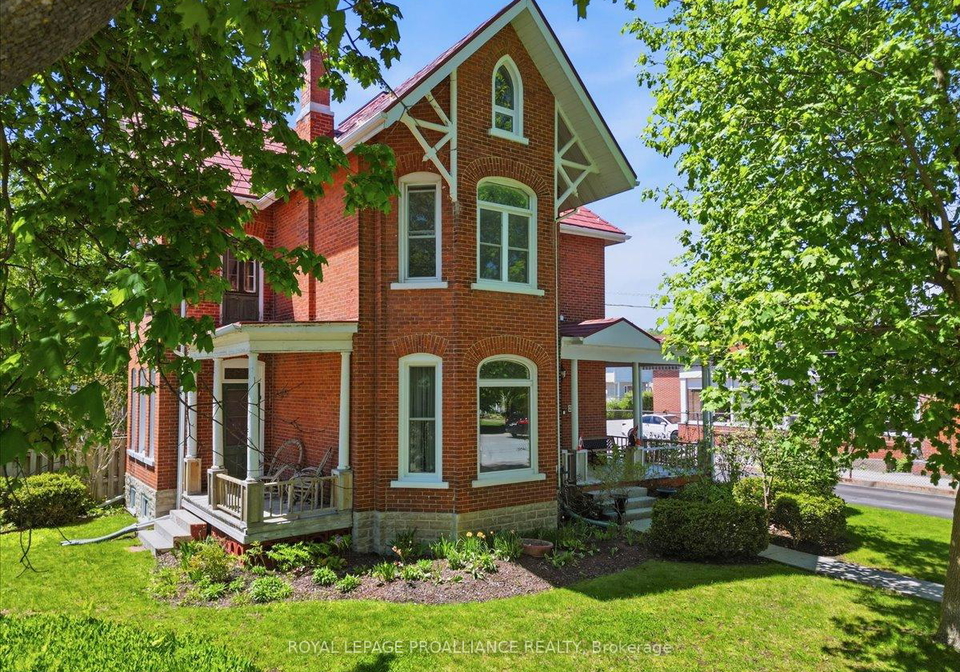 246-colborne-street-tweed-ontario-x12798478