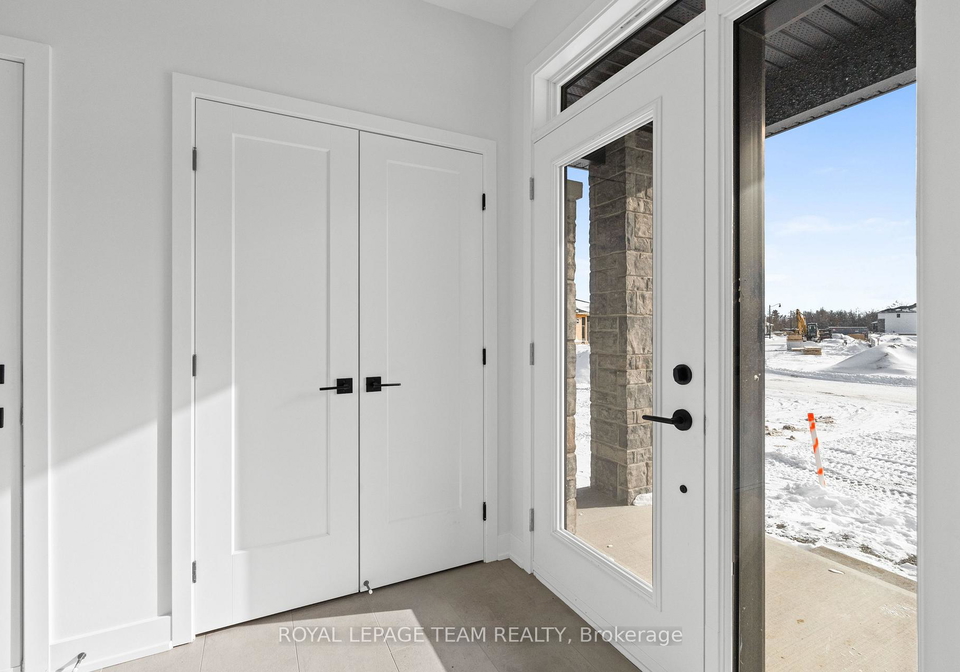1108-moore-street-brockville-ontario-x12798562