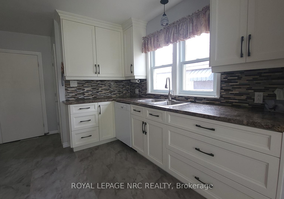240-wallace-avenue-s-welland-ontario-x12799104