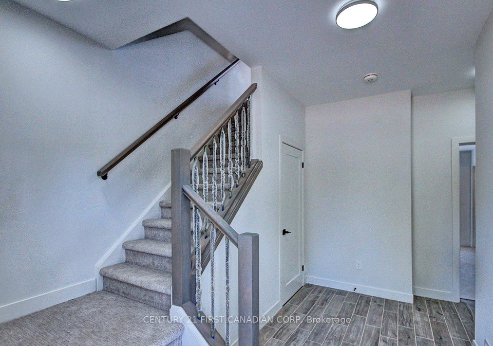 173-william-street-north-middlesex-ontario-x12799246