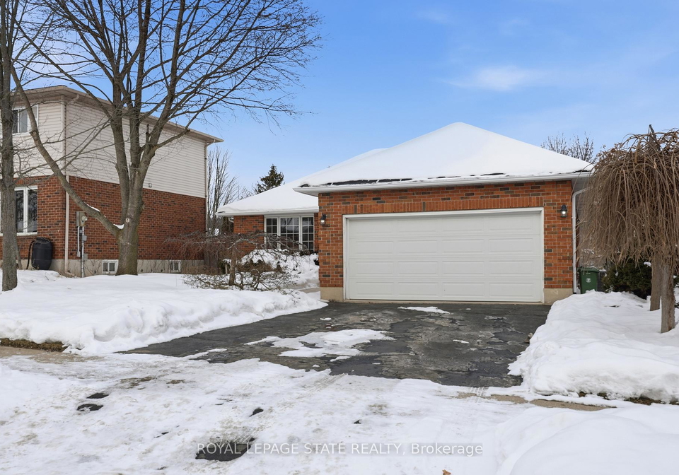 5-linington-trail-hamilton-ontario-x12799700