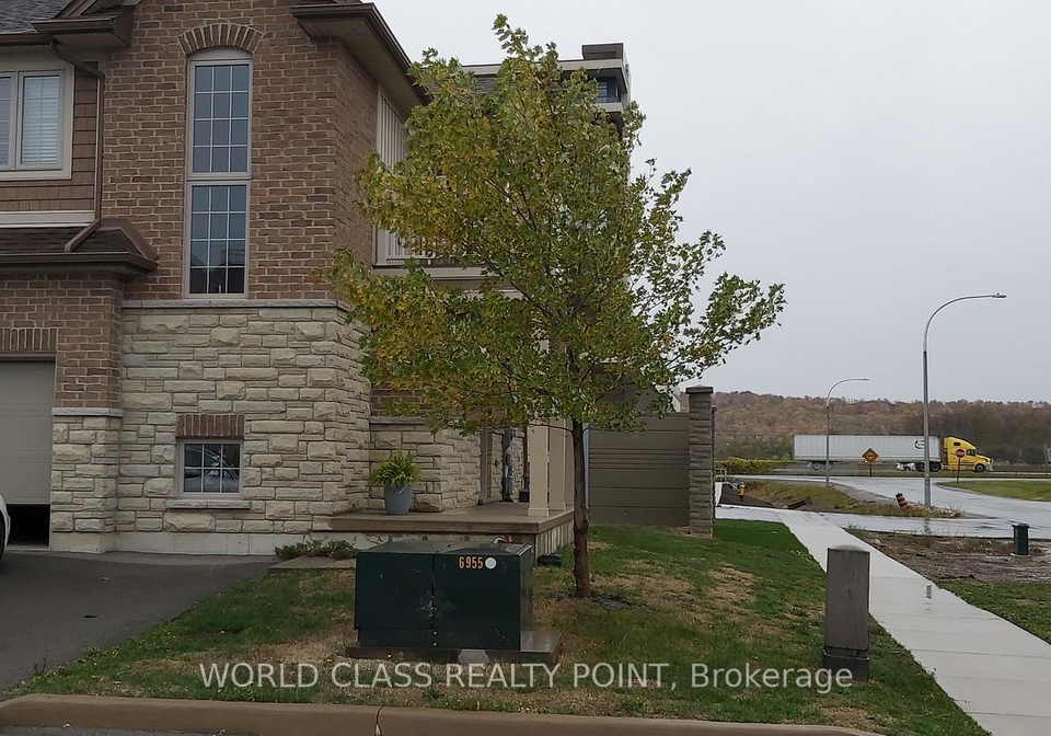 7-lakelawn-road-grimsby-ontario-x12799812