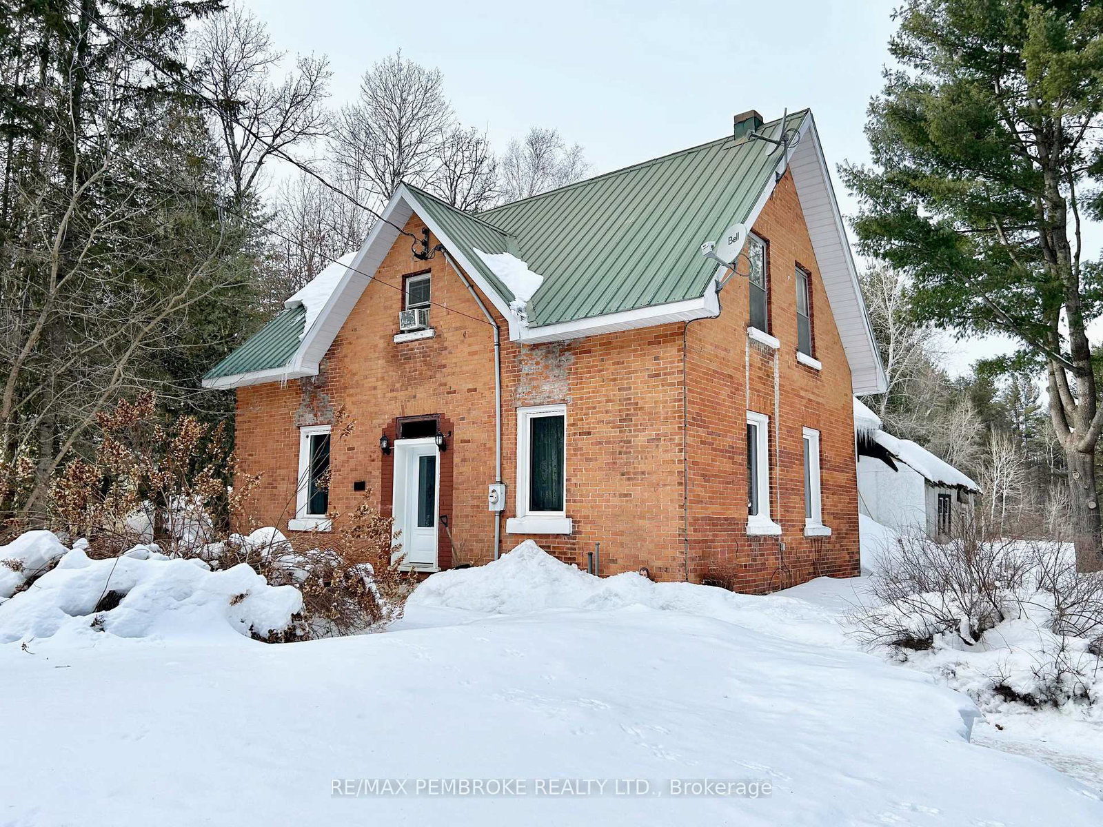 476-airport-road-petawawa-ontario-x12799856