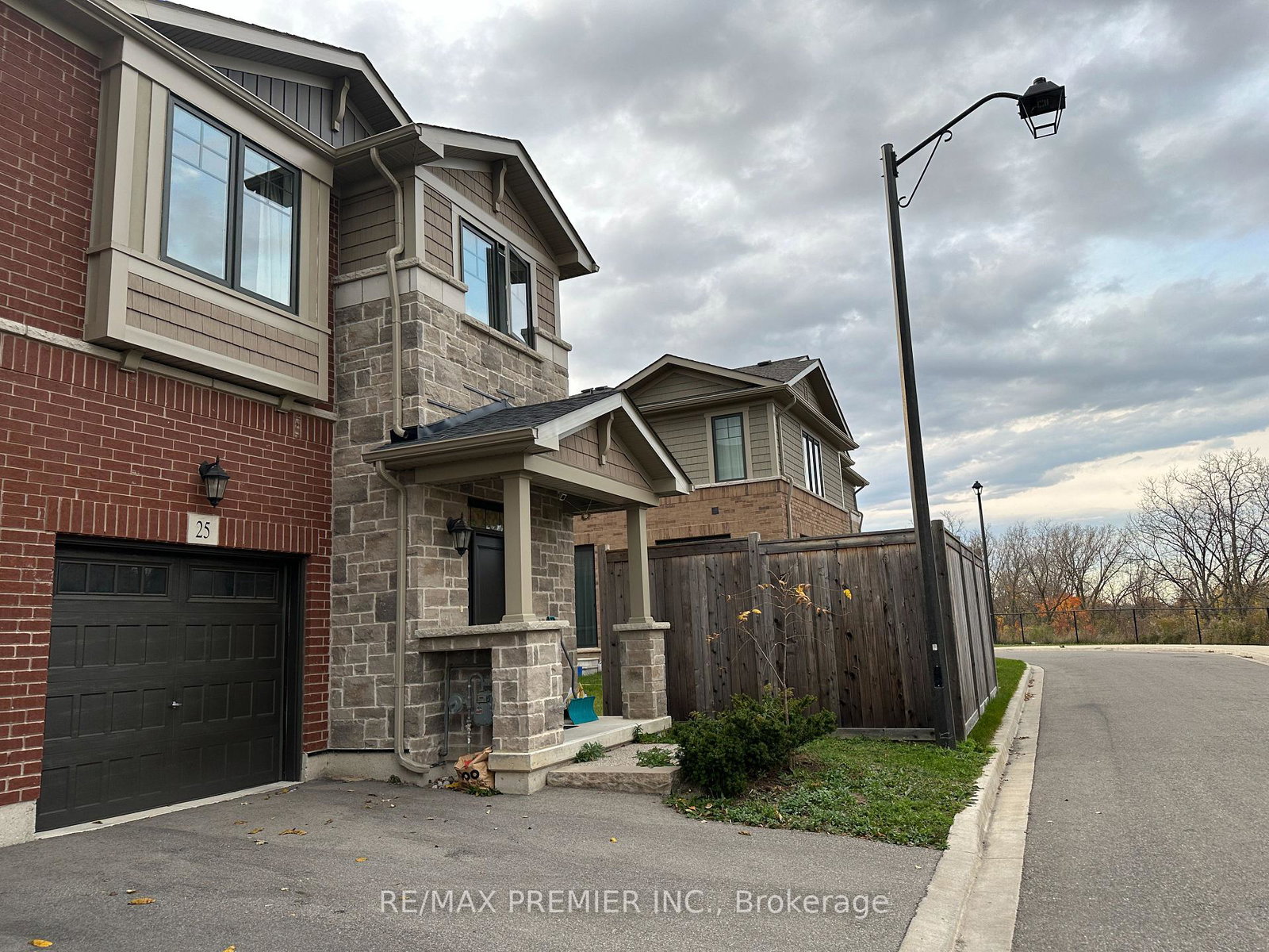 25-pelican-lane-hamilton-ontario-x12800198