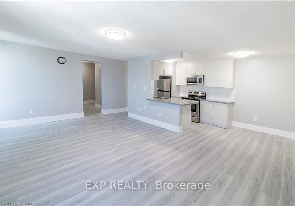 4422-huron-street-niagara-falls-ontario-x12800426