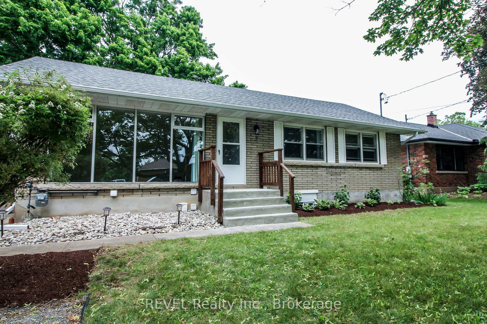 3-whiteoak-drive-st-catharines-ontario-x12800750