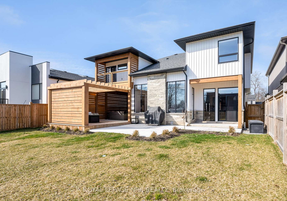 8-hilda-street-welland-ontario-x12801124