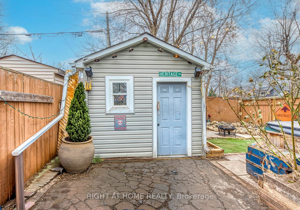 64-wexford-avenue-n-hamilton-ontario-x12801458