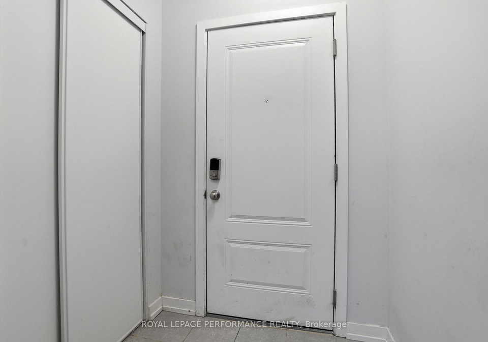 57-dashing-private-ottawa-ontario-x12801618