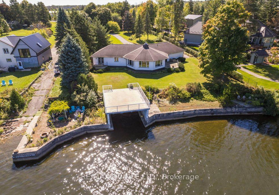 1190-county-road-prince-edward-county-ontario-x12801842