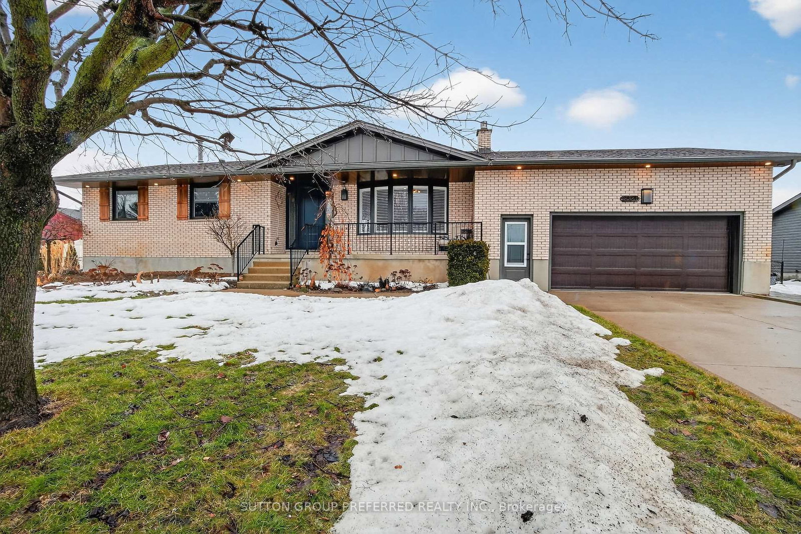 22270-adelaide-road-strathroy-caradoc-ontario-x12802142