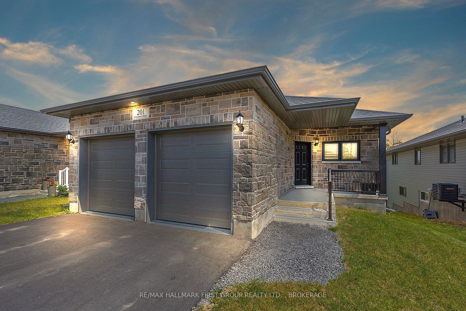 201-creighton-drive-loyalist-ontario-x12802674