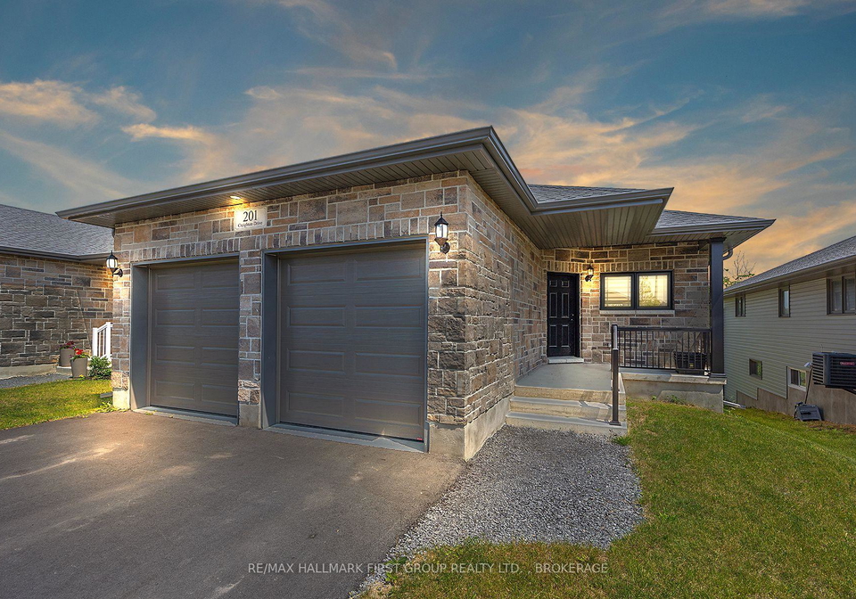 201-creighton-drive-loyalist-ontario-x12802674