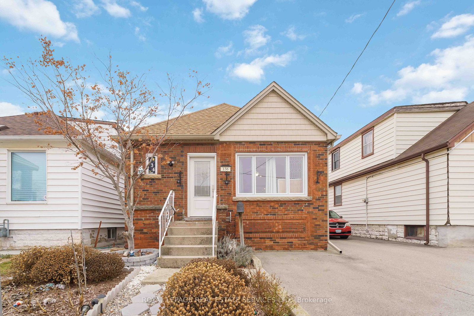 136-ivon-avenue-hamilton-ontario-x12803092