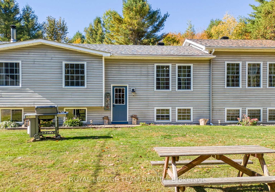 2819-lanark-8c-concession-lanark-highlands-ontario-x12803146