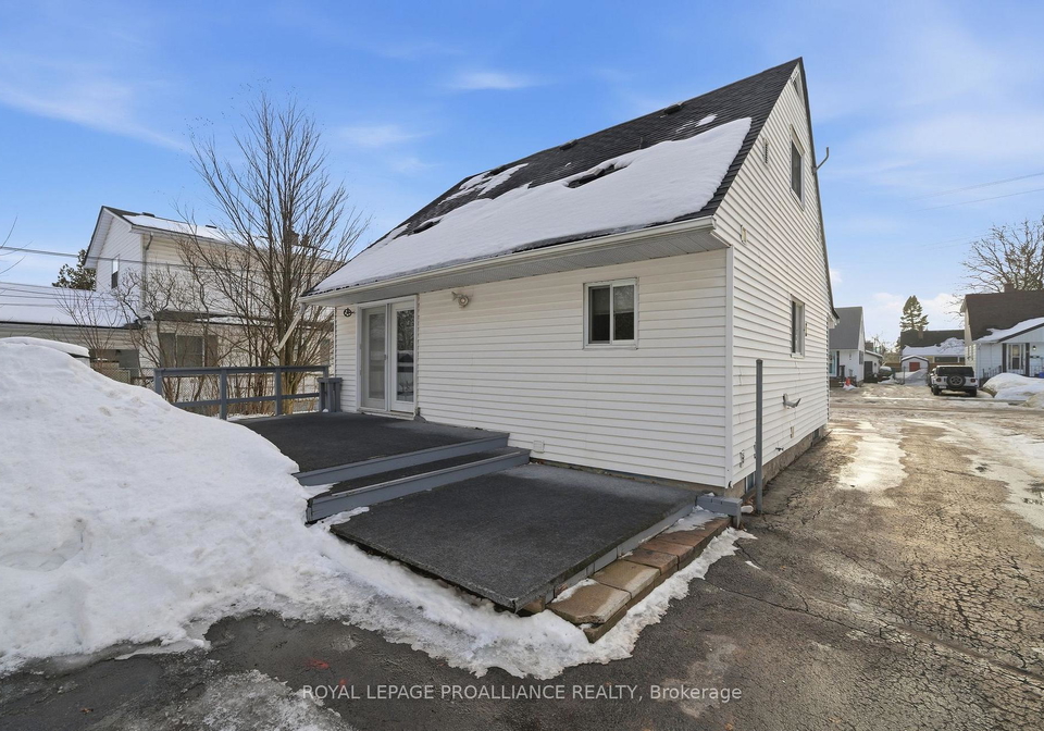 5-sixth-street-belleville-ontario-x12803184