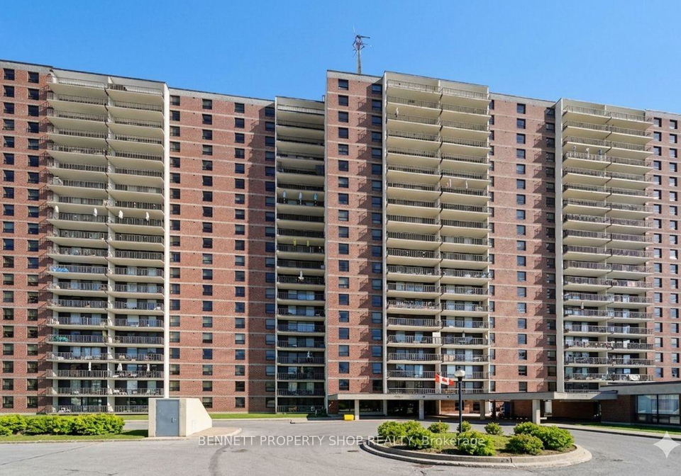 665-bathgate-drive-overbrook-castleheights-and-area-ottawa-ontario-x12803660