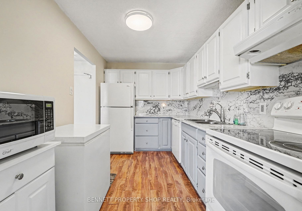 665-bathgate-drive-overbrook-castleheights-and-area-ottawa-ontario-x12803660