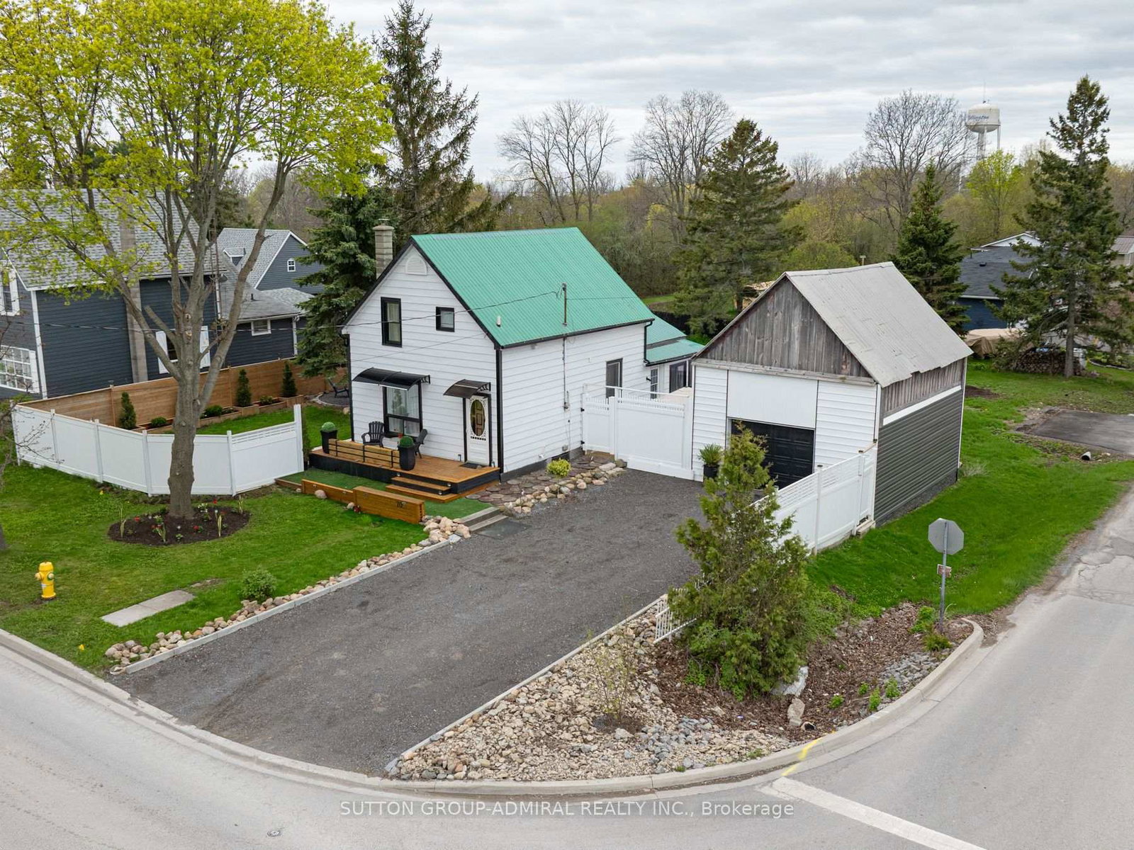 70-belleville-street-prince-edward-county-ontario-x12804288