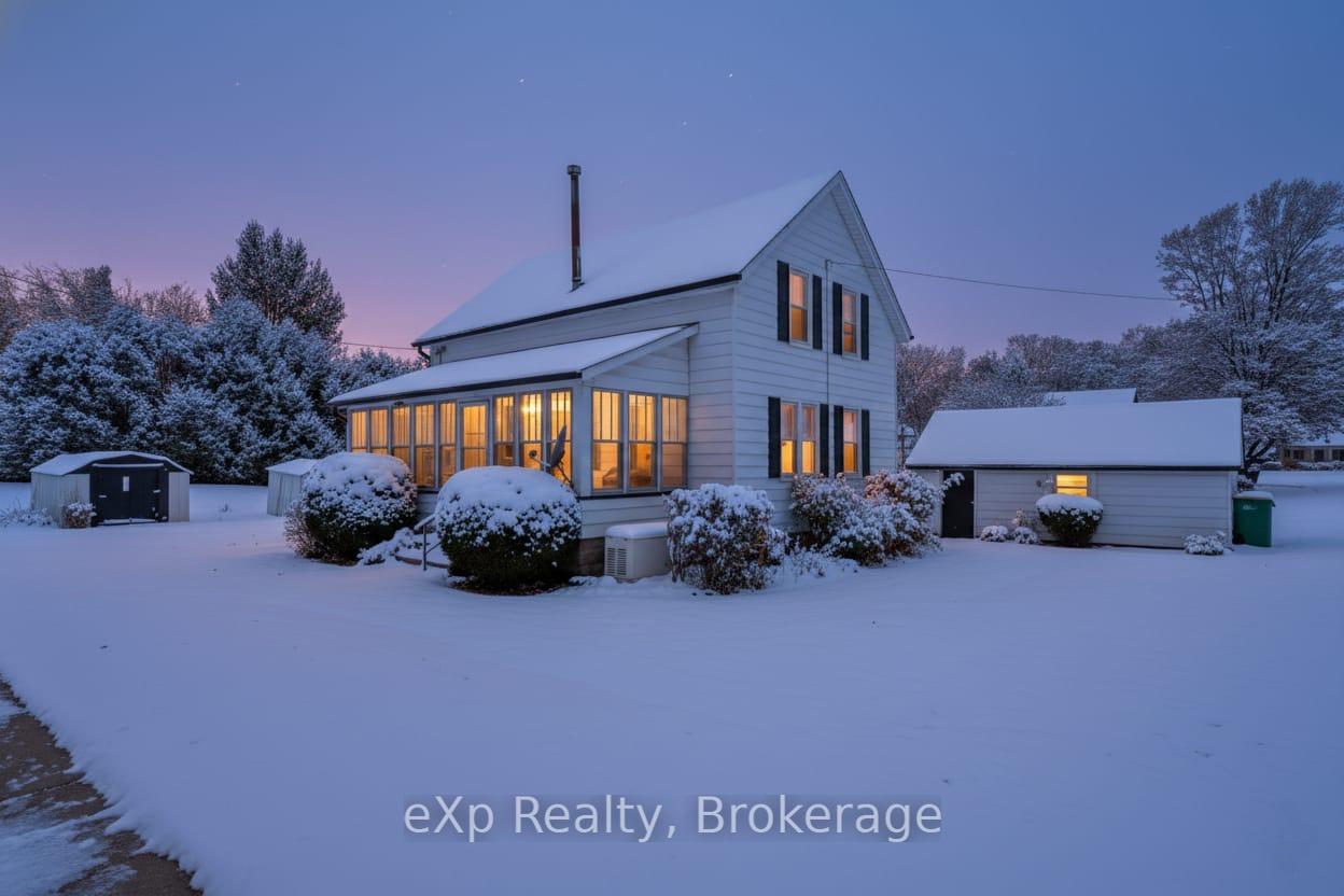 21-elgin-street-southwest-middlesex-ontario-x12804378