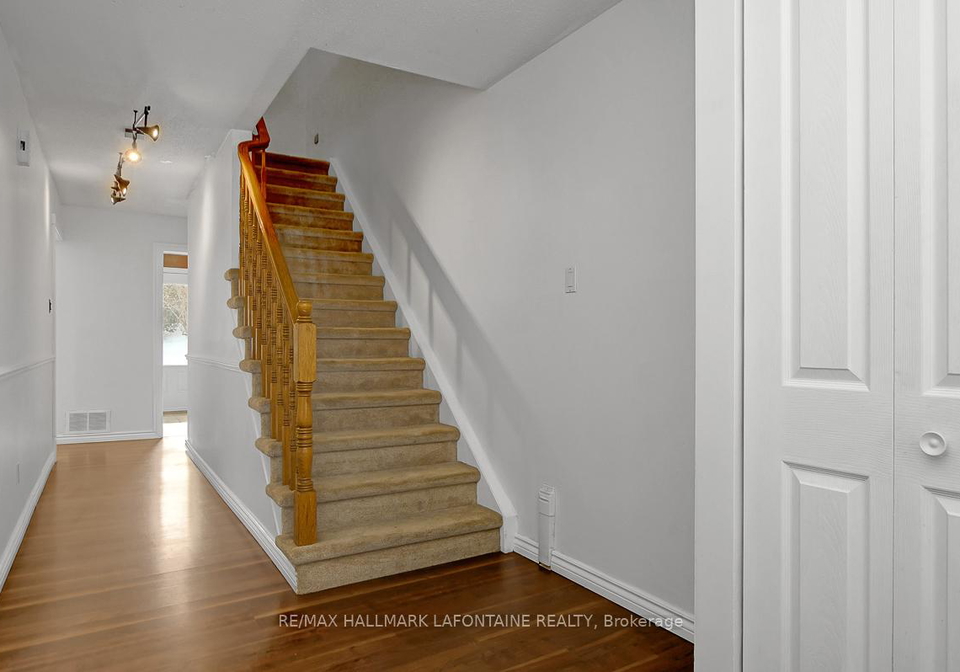 6128-vineyard-drive-ottawa-ontario-x12804626