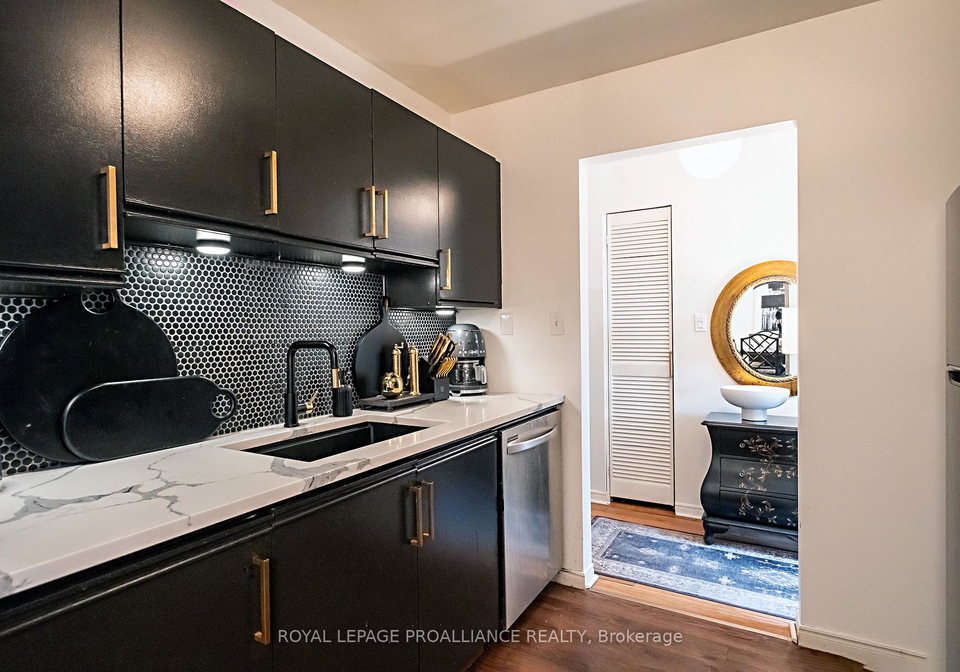 221-north-park-street-belleville-ontario-x12804718