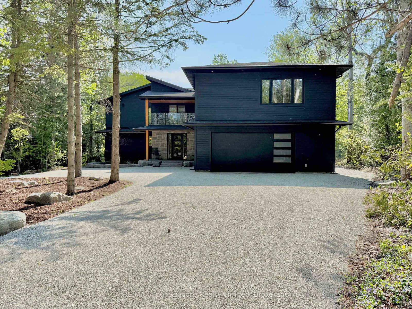 131-chamonix-crescent-blue-mountains-ontario-x12804762