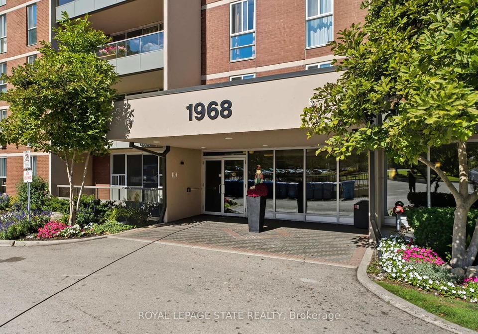 1968-main-street-w-hamilton-ontario-x12804816