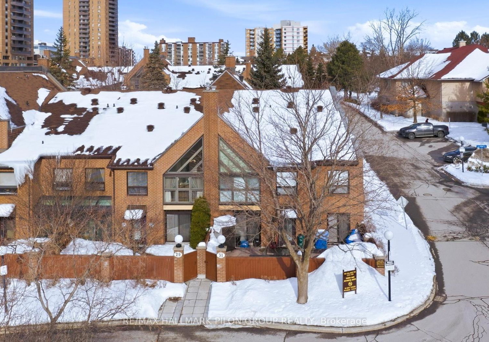 100-hillside-drive-manor-park-cardinal-glen-and-area-ottawa-ontario-x12805238