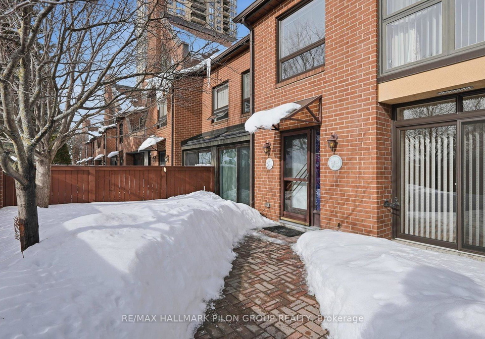 100-hillside-drive-manor-park-cardinal-glen-and-area-ottawa-ontario-x12805238