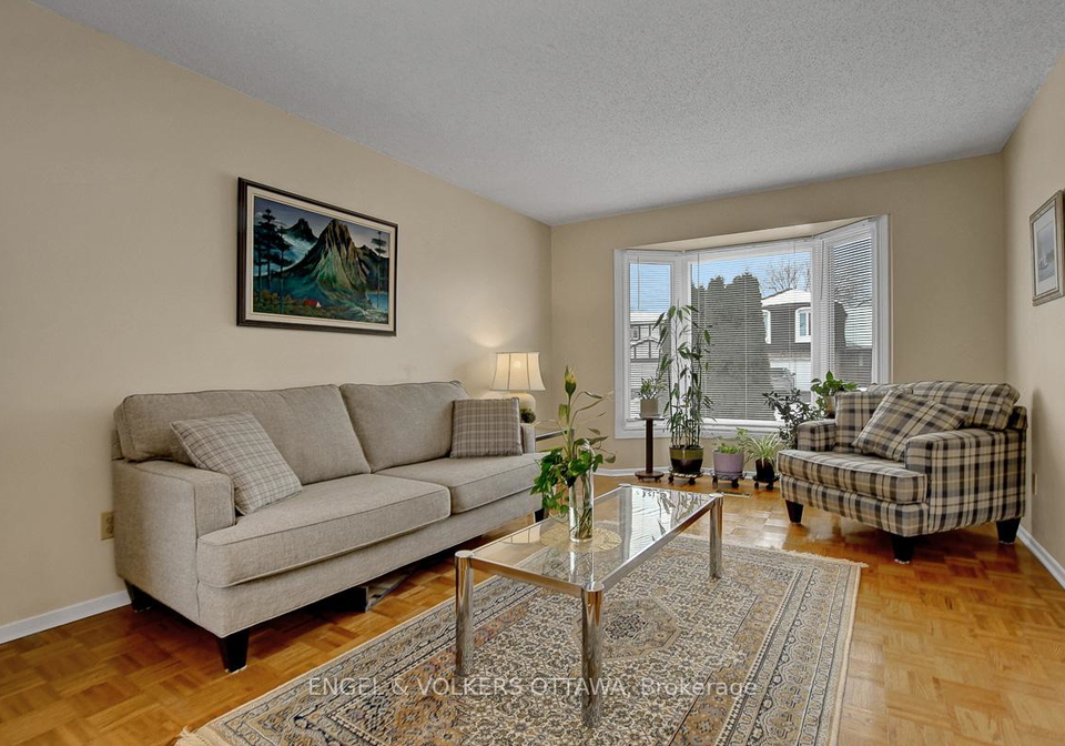 1016-driftwood-crescent-ottawa-ontario-x12805478