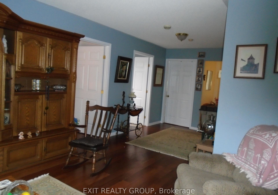 33-cretney-drive-prince-edward-county-ontario-x12805524