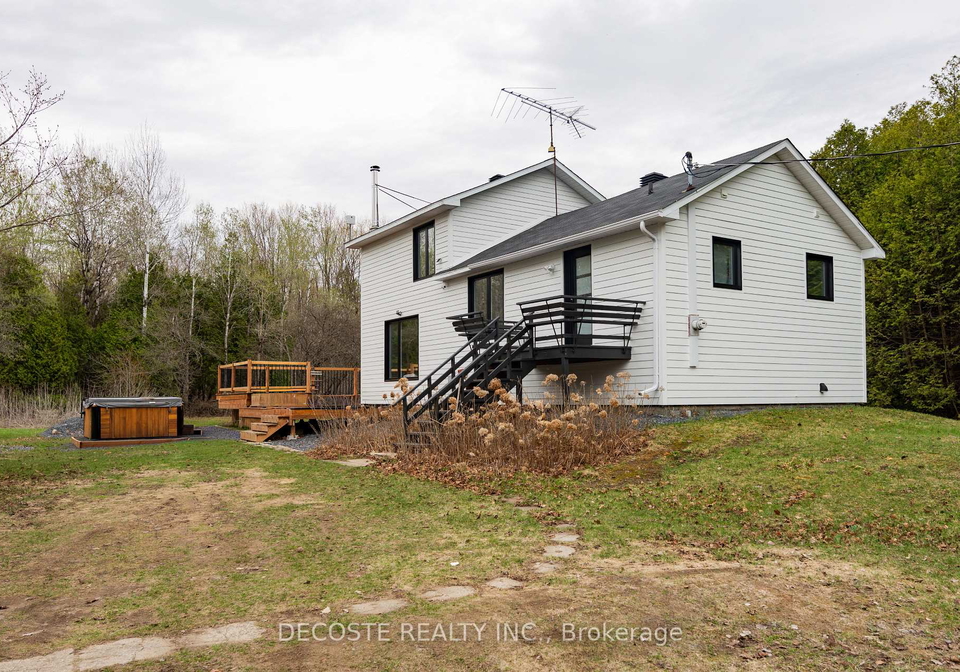 21950-concession-10-road-south-glengarry-ontario-x12805536
