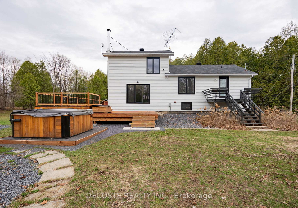 21950-concession-10-road-south-glengarry-ontario-x12805536