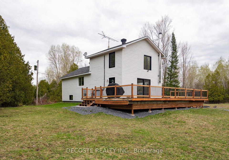 21950-concession-10-road-south-glengarry-ontario-x12805536