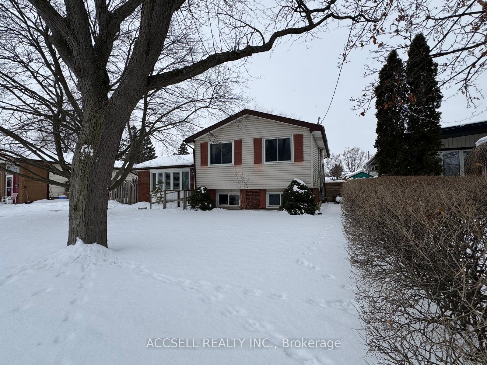 10-baroche-street-hamilton-ontario-x12805592