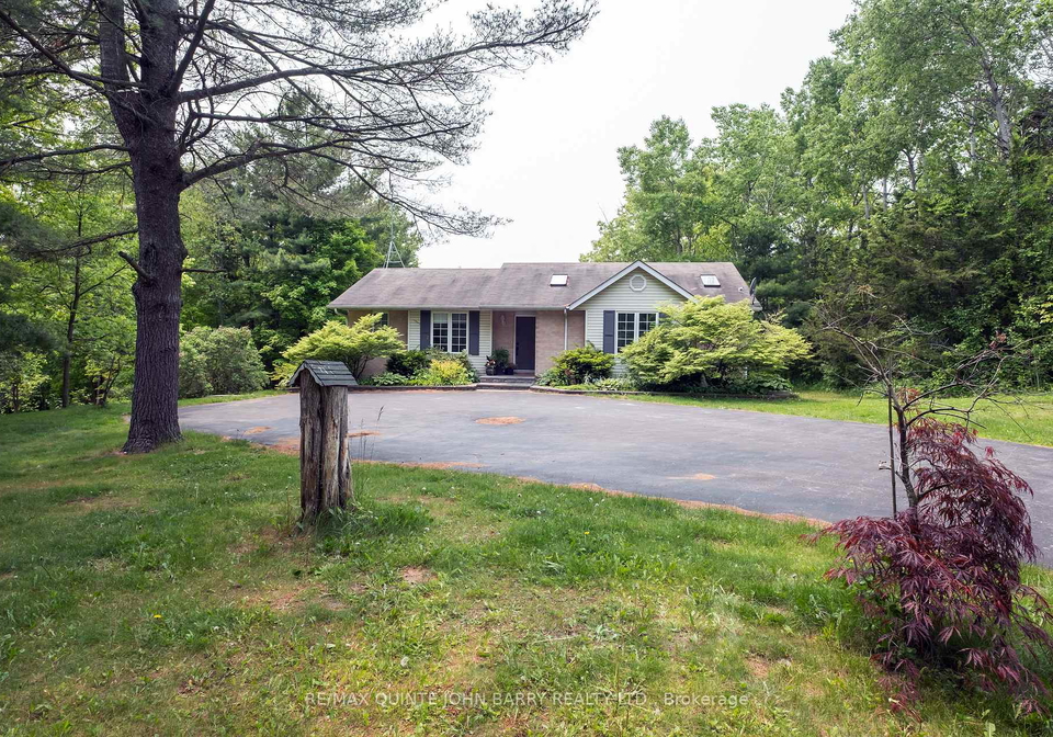 524-christiani-road-quinte-west-ontario-x12805904