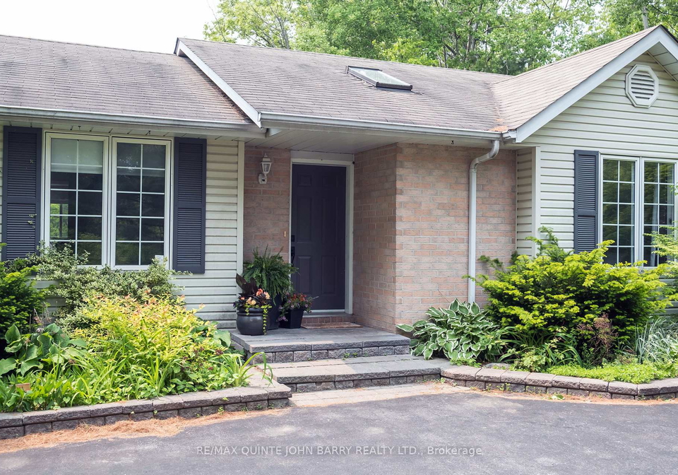 524-christiani-road-quinte-west-ontario-x12805904
