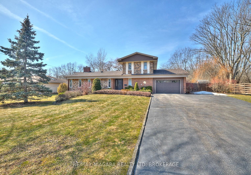 1121-pettit-road-fort-erie-ontario-x12806218