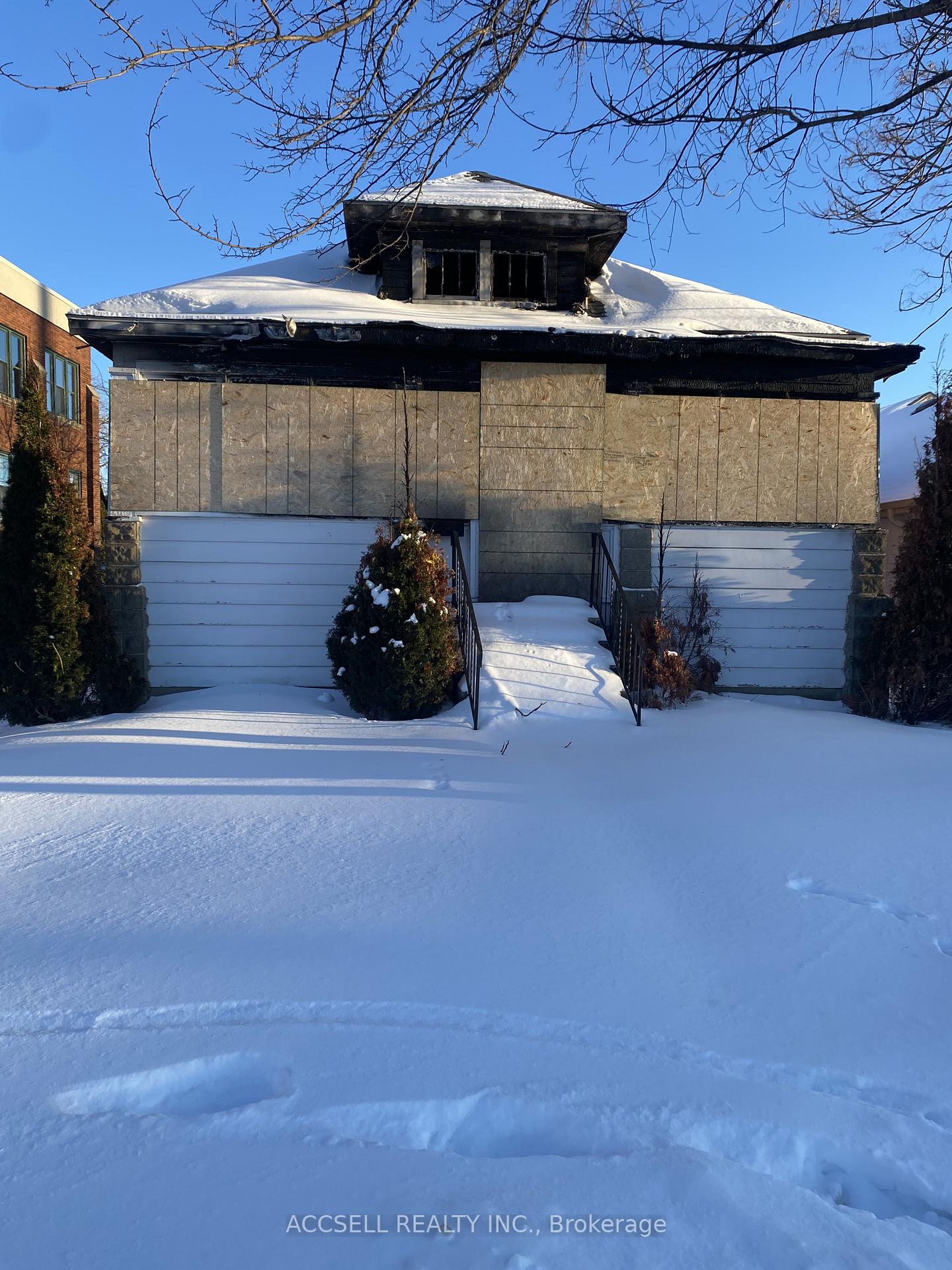 24-park-street-chatham-kent-ontario-x12806504