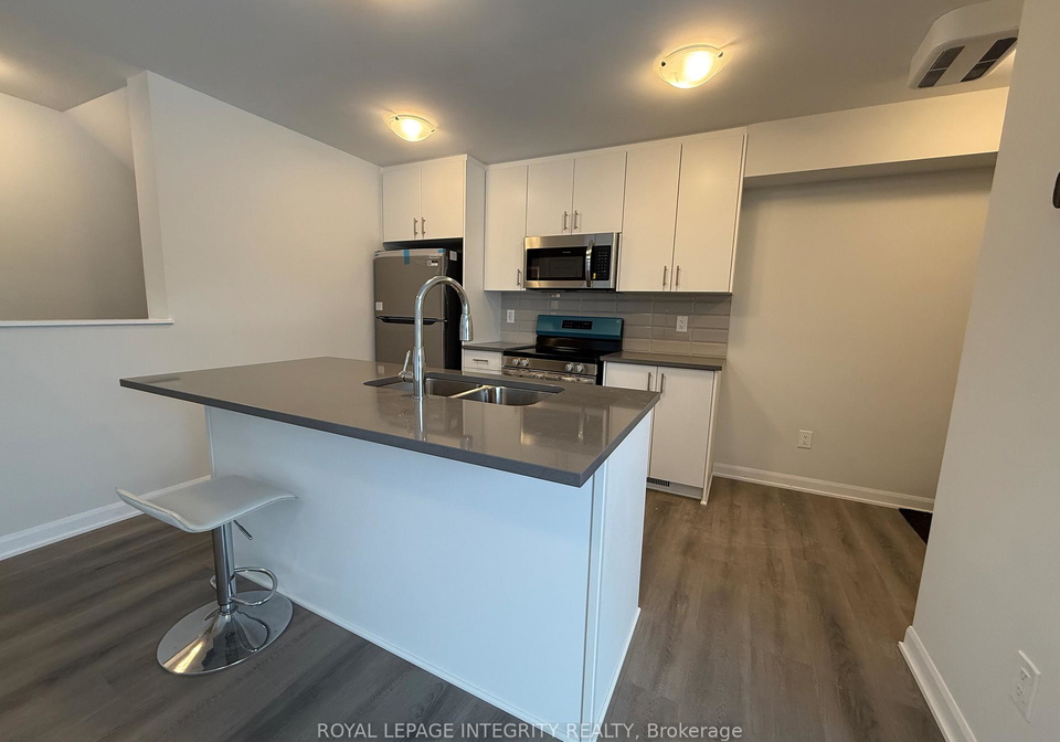 1217-creekway-private-kanata-ontario-x12807006