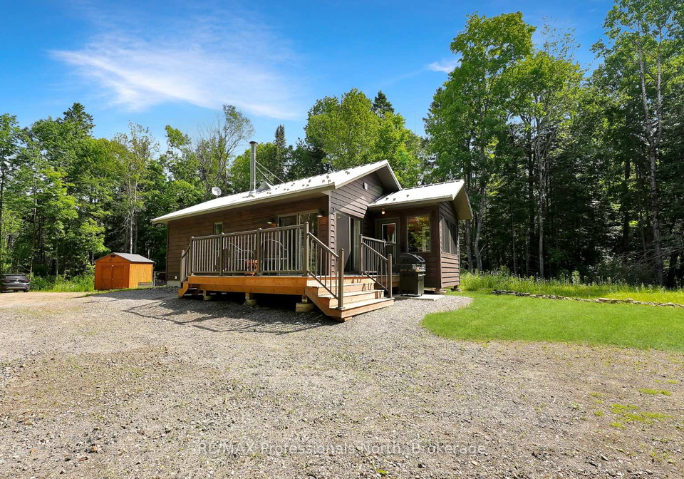 1462-minnicock-lake-road-dysart-et-al-ontario-x12807030
