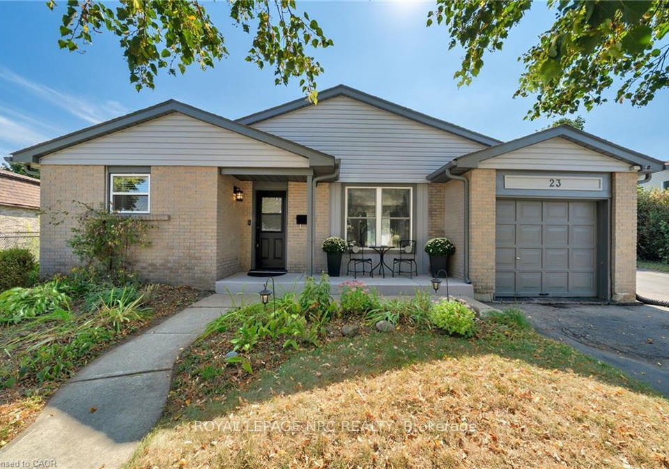 23-bismark-drive-cambridge-ontario-x12807436