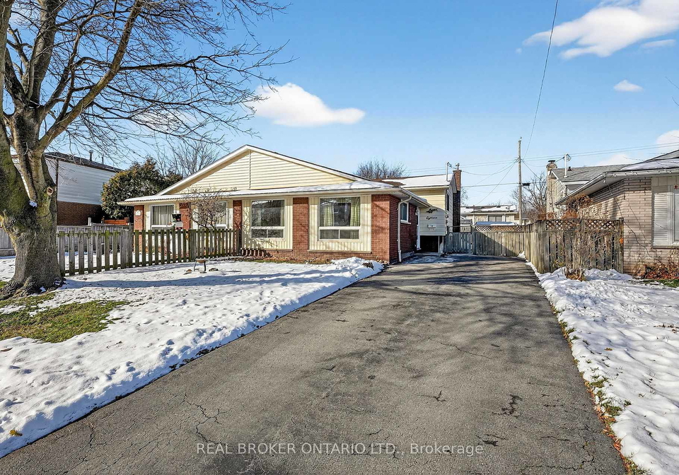 18-fairway-drive-hamilton-ontario-x12807556