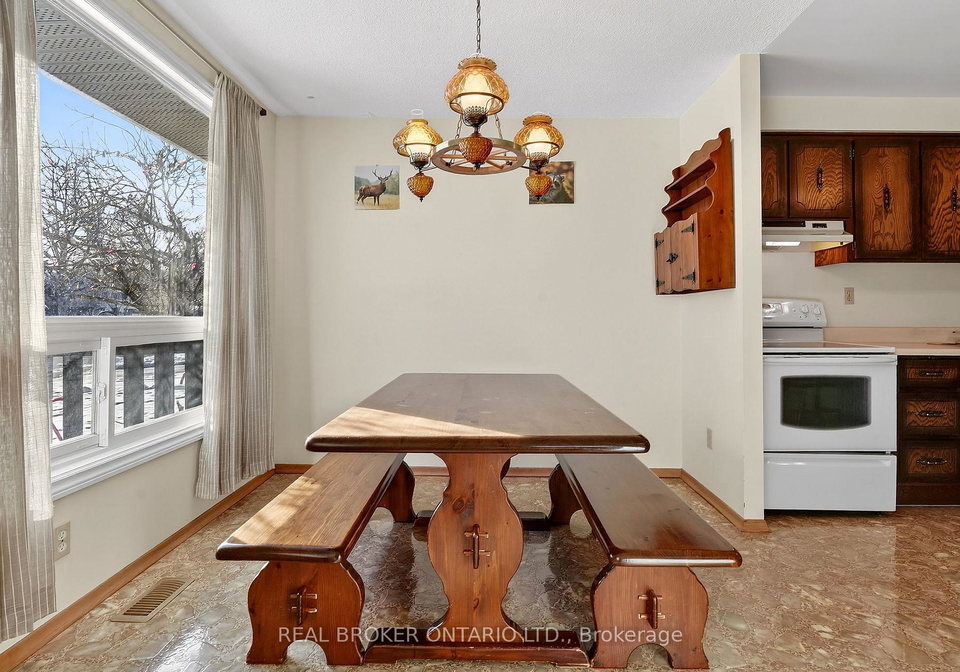 18-fairway-drive-hamilton-ontario-x12807556