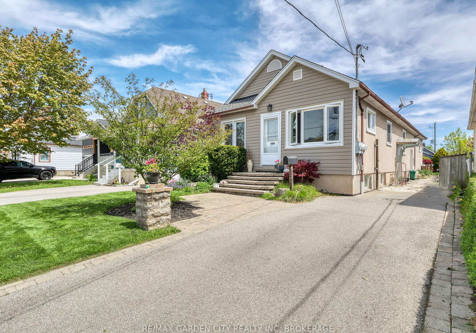 28-charles-avenue-st-catharines-ontario-x12807734