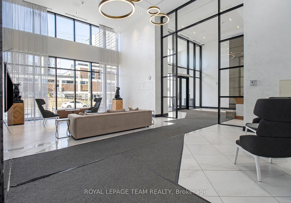 255-bay-street-ottawa-ontario-x12807816